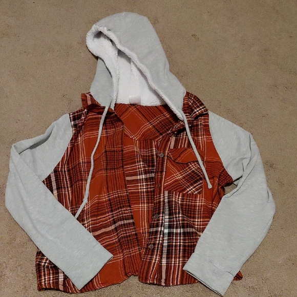 No Boundaries Other - Hooded Flannel with Light Gray Sleeves
